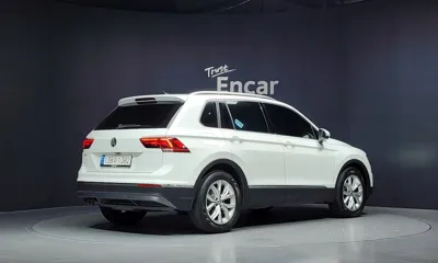 Volkswagen Tiguan 2020, 77410 км, за 14260.59 USD