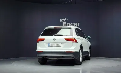 Volkswagen Tiguan 2020, 77410 км, за 14260.59 USD