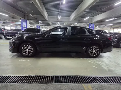 Hyundai Sonata 2023, 51089 км, за 12678.91 USD - фото 20
