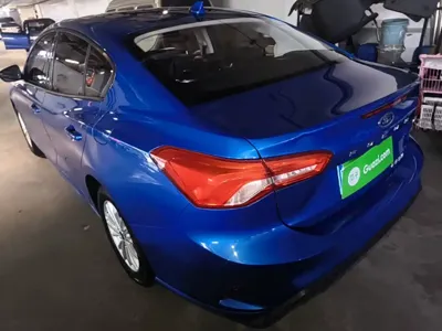 Ford Focus 2019, 76000 км, за 5622 USD