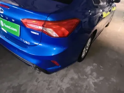 Ford Focus 2019, 76000 км, за 5622 USD - фото 8