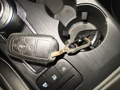 Ford Focus 2019, 76000 км, за 5622 USD - фото 9