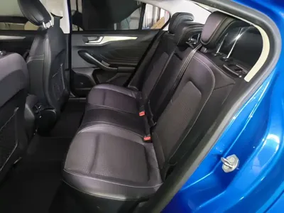 Ford Focus 2019, 76000 км, за 5622 USD - фото 17