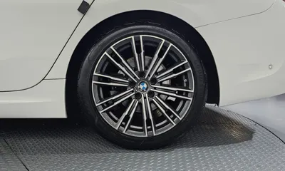 BMW 3-Series 2022, 64105 км, за 18558.3 USD - фото 21