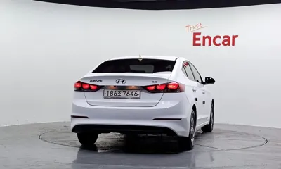 Hyundai Avante 2017, 149129 км, за 4629.14 USD