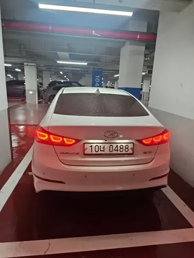 Hyundai Avante 2016, 136596 км, за 5334.38 USD