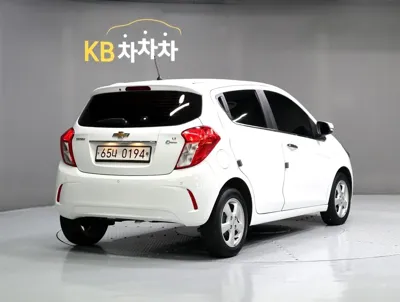 ChevroletGMDaewoo Spark 2017, 52213 км, за 2734.91 USD