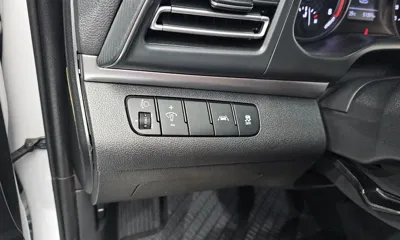 Hyundai Avante 2019, 51359 км, за 9425.99 USD - фото 16