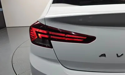 Hyundai Avante 2019, 51359 км, за 9425.99 USD - фото 23