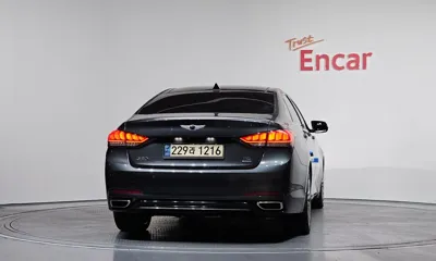Genesis G80 2017, 205311 км, за 7089.41 USD