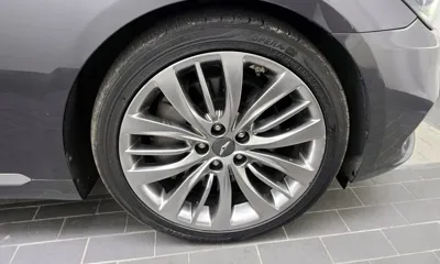 Genesis G80 2017, 205311 км, за 7089.41 USD