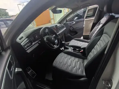 Volkswagen Tiguan X 2022, 47000 км, за 13469.5 USD - фото 8