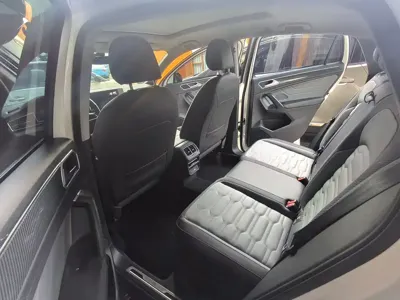 Volkswagen Tiguan X 2022, 47000 км, за 13469.5 USD - фото 9