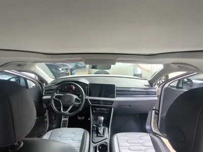 Volkswagen Tiguan X 2022, 47000 км, за 13469.5 USD - фото 12