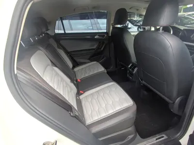 Volkswagen Tiguan X 2022, 47000 км, за 13469.5 USD - фото 18