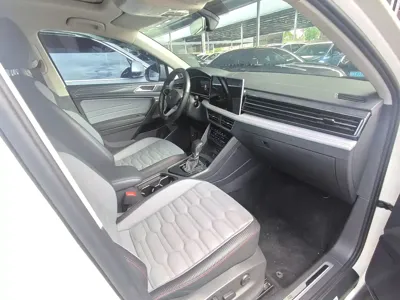 Volkswagen Tiguan X 2022, 47000 км, за 13469.5 USD - фото 19