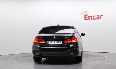 BMW 5-Series 2018, 88488 км, за 19029.8 USD