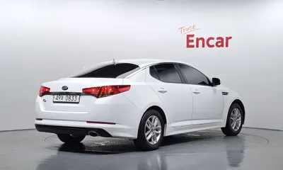 Kia K5 2013, 159116 км, за 2927.4 USD