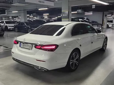 Mercedes-Benz E-Class 2021, 52880 км, за 21086.74 USD