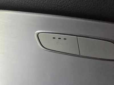 Mercedes-Benz E-Class 2021, 52880 км, за 21086.74 USD - фото 17