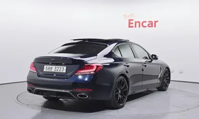 Genesis G70 2018, 106338 км, за 12176.85 USD