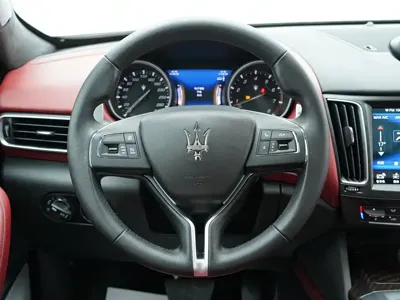 Maserati Levante 2018, 54000 км, за 37962.77 USD - фото 17