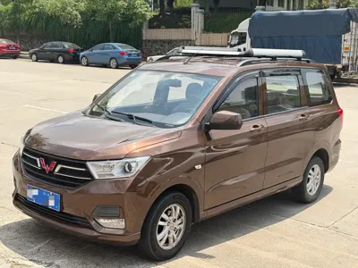 Wuling Hongguang · 2023 год