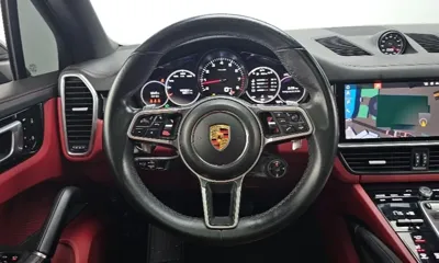 Porsche Cayenne 2021, 130904 км, за 35972.17 USD - фото 14