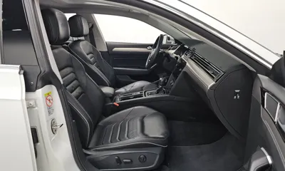 Volkswagen Arteon 2019, 60122 км, за 13550.5 USD - фото 11