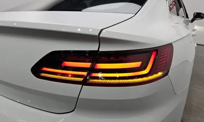 Volkswagen Arteon 2019, 60122 км, за 13550.5 USD - фото 23