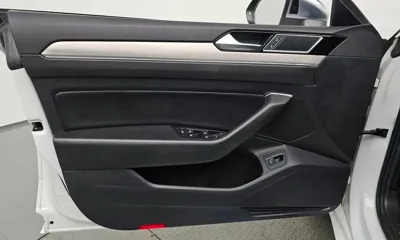 Volkswagen Arteon 2019, 60122 км, за 13550.5 USD - фото 24