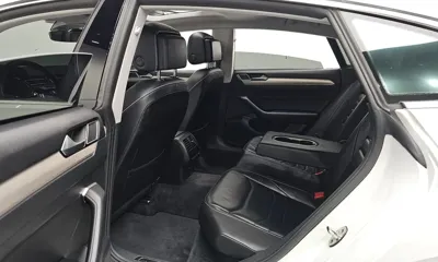 Volkswagen Arteon 2019, 60122 км, за 13550.5 USD - фото 26