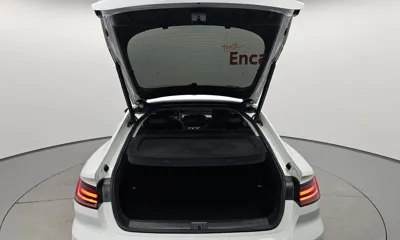 Volkswagen Arteon 2019, 60122 км, за 13550.5 USD - фото 31