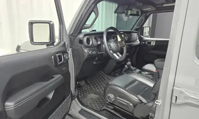 Jeep Wrangler 2023, 21448 км, за 33697.66 USD - фото 10