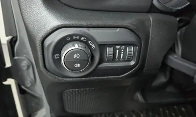 Jeep Wrangler 2023, 21448 км, за 33697.66 USD - фото 19