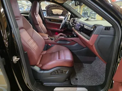 Porsche Cayenne 2024, 18900 км, за 107485.4 USD - фото 12