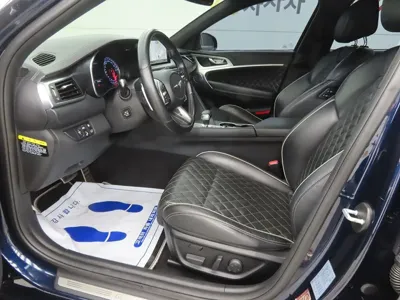 Genesis G70 2019, 102227 км, за 10944.63 USD