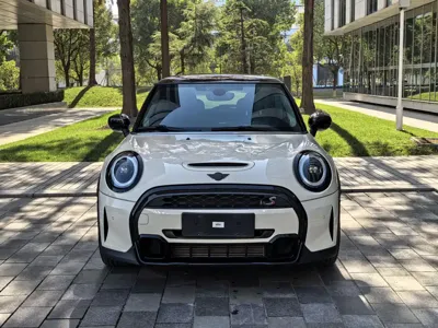 MINI MINI 2022, 20000 км, за 27451.32 USD