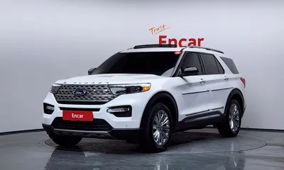 Ford Explorer · 2022 год