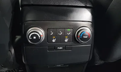 Hyundai Veracruz 2015, 190378 км, за 6707.04 USD - фото 18