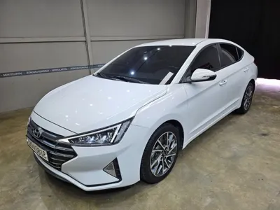 Hyundai Avante · 2020 год