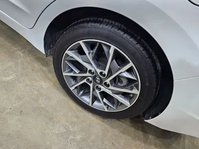 Hyundai Avante 2020, 53000 км, за 7862.57 USD