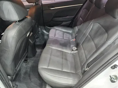 Hyundai Avante 2020, 53000 км, за 7862.57 USD - фото 6