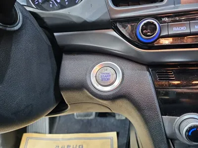 Hyundai Avante 2020, 53000 км, за 7862.57 USD - фото 16