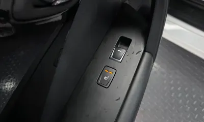 Hyundai Grandeur 2015, 169429 км, за 3902.28 USD - фото 19