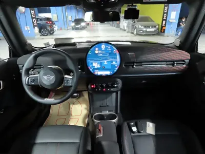 MINI Cooper Convertible 2025, 5145 км, за 31095.53 USD - фото 7
