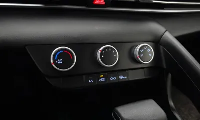 Hyundai Avante 2023, 92785 км, за 8664.83 USD - фото 16