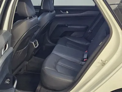 Kia K5 2023, 43000 км, за 19516.02 USD - фото 6