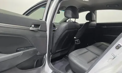 Hyundai Avante 2016, 157799 км, за 4569.53 USD - фото 18