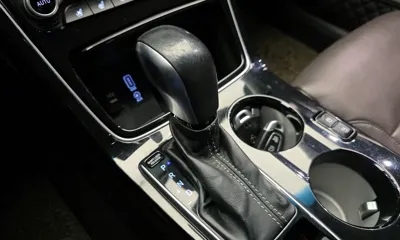 Hyundai Grandeur 2018, 165569 км, за 8853.65 USD - фото 9